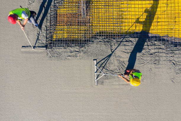  East Bakersfield, CA Concrete contractor Pros